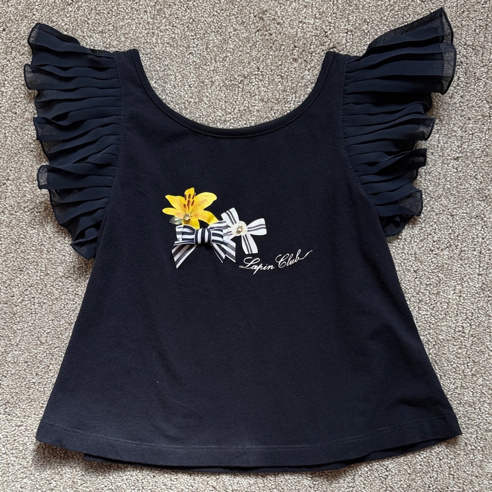 Lapin house navy Ruffle Sleeve Top. Size 7-8, no tag. Great condition